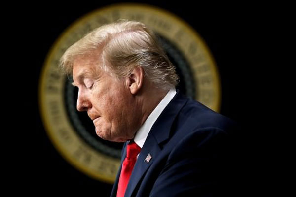 Trump kendi ayağına sıktı! Satışları iptal edildi