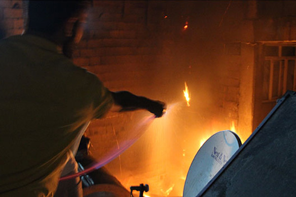 Evde çıkan yangın paniğe neden oldu!