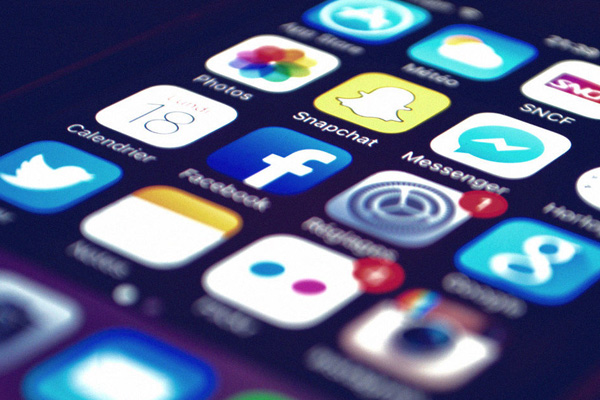 Facebook ve Instagram çöktü