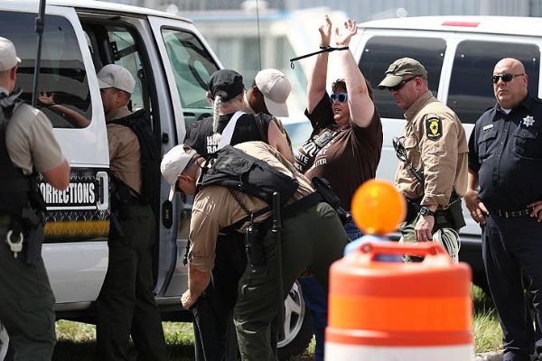ABD polisinden şiddet karşıtı göstericilere müdahale