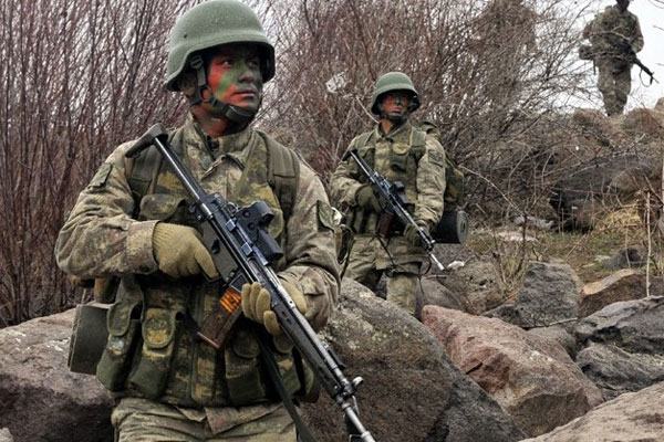 Komandolar iş başında 16 terörist etkisiz hale getirildi