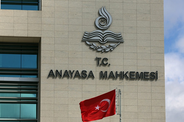 AYM'ye 6 yılda 194 bin bireysel başvuru yapıldı