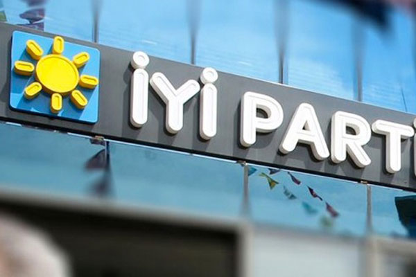 İYİ Parti’de bir istifa daha… O isim de bıraktı