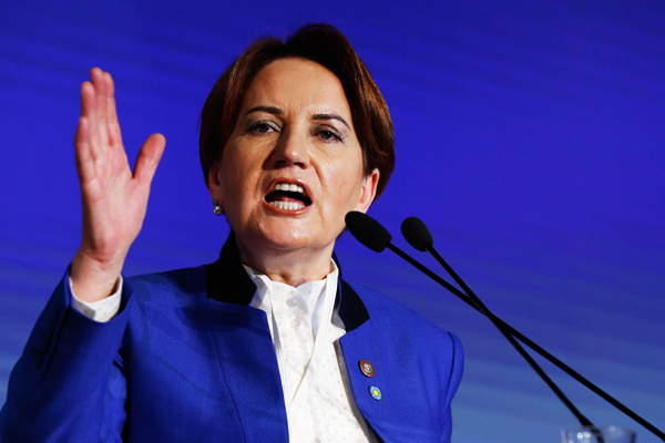 Meral Akşener ameliyat oldu