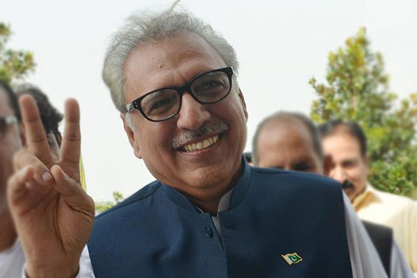 Pakistan'ın yeni cumhurbaşkanı Arif Alvi