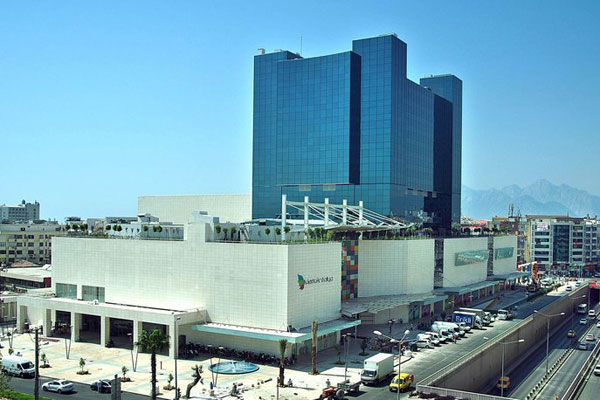 Doları sabitledi! 155 mağazası var