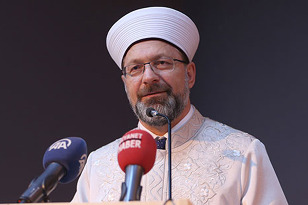 '28 Şubat'ın ilahiyatlara vurduğu darbeyi biliyoruz'