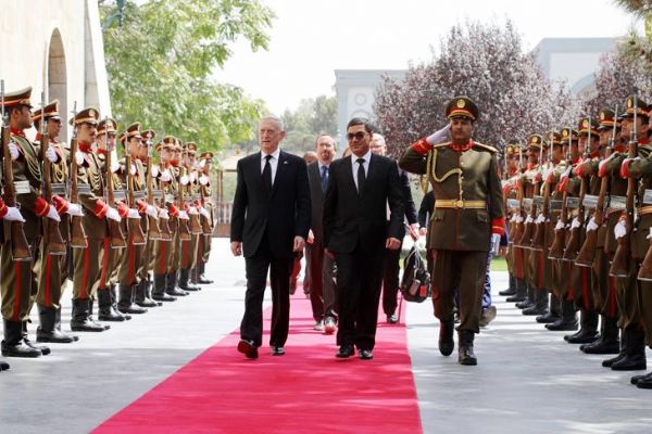 Mattis'ten Afganistan'a sürpriz ziyaret