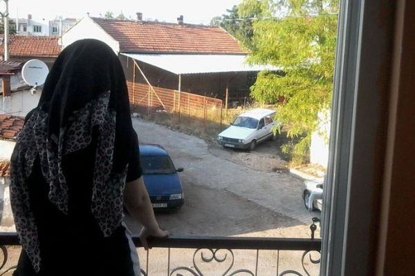 Küçük çocuğu taciz eden kâtibe disiplin cezası