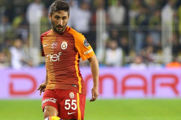 Sabri Sarıoğlu'ndan futbolu bıraktığı iddialarına yalanlama