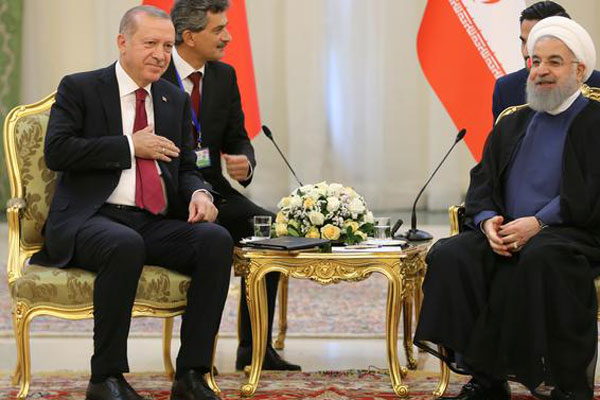 ‘Türkiye Esad rejimi ve Suriyeli Kürtler ile görüşmeli’