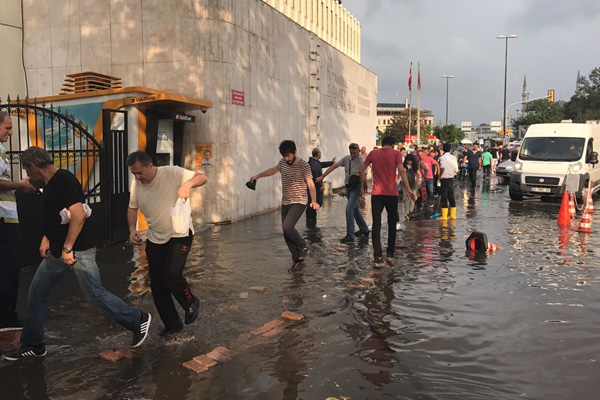 Marmara'ya sağanak yağış uyarısı