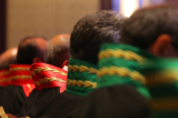 FETÖ sanığı eski savcının cezası onandı