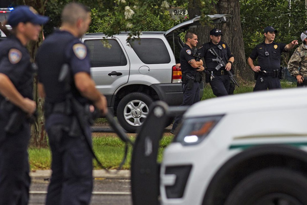 ABD'de okul bahçesinde silahlı saldırı