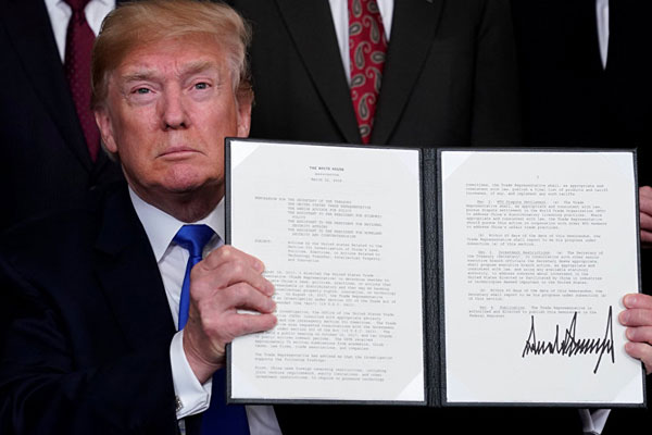 Trump, yaptırım kararnamesine imza attı