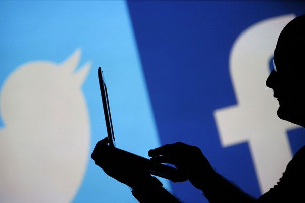 Facebook ve Twitter'a içerik kısıtlaması teklifi