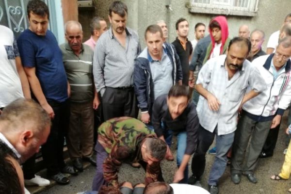 Sigara içerken canından oluyordu