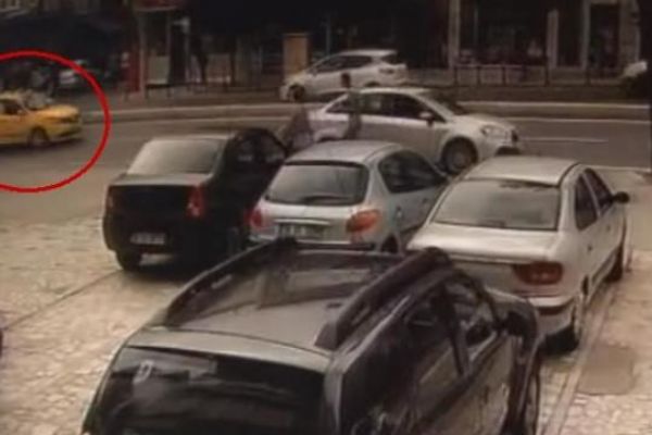 Üsküdar’da akıl almaz kaza