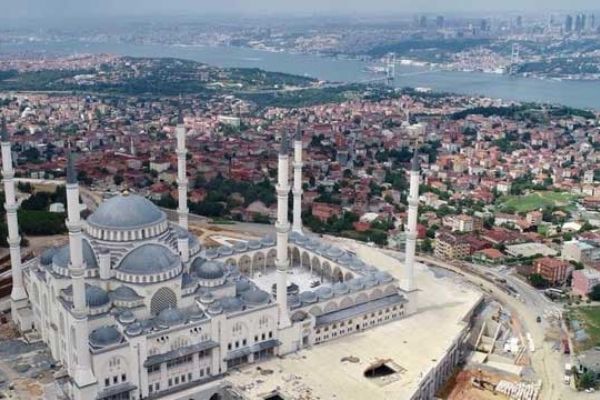 Çamlıca  Camii sonunda açılıyor
