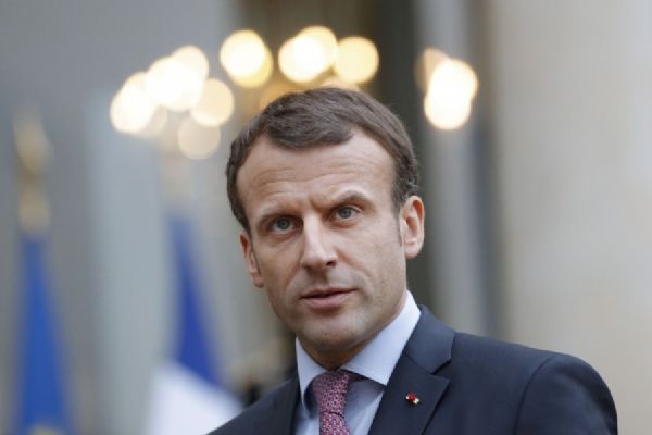 Fransa Cumhurbaşkanı Macron köşeye sıkıştı