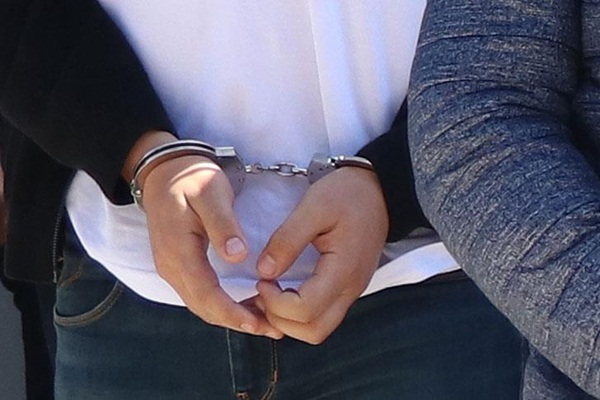 Kaçmaya çalışan FETÖ şüphelileri yakalandı