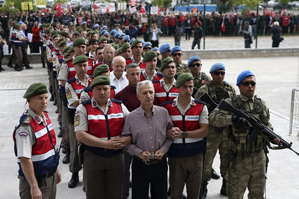 Genelkurmay çatı davasında tahliye