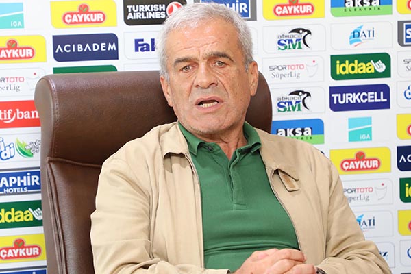 Çaykur Rizespor'da teknik direktör arayışı devam ediyor