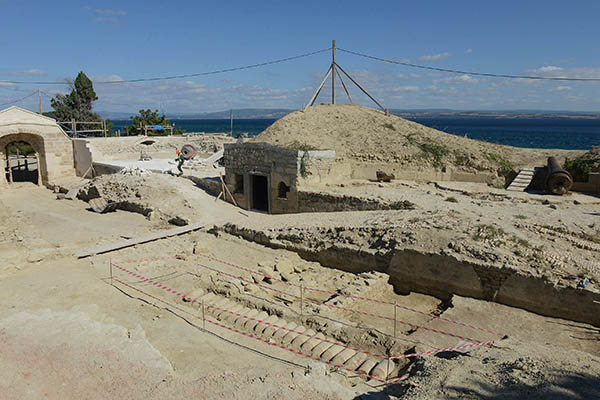 Çanakkale'de patlamamış top mermisi bulundu