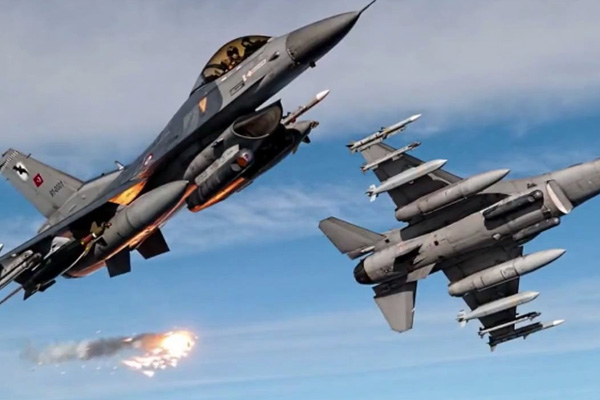 Irak'ın kuzeyine hava harekatı