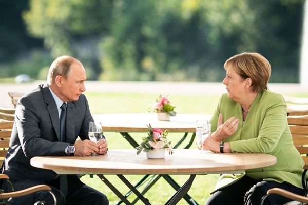 Putin ve Merkel İdlib anlaşmasını konuştu