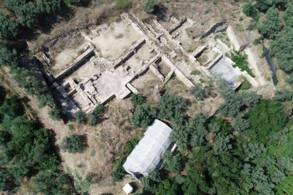 Antik kent üzerine AVM için ruhsatı aldılar, çalışmalara başladılar