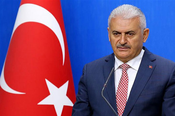 Binali Yıldırım Azerbaycan’da: ‘Ermenistan bu topraklardan şartsız çekilmelidir’