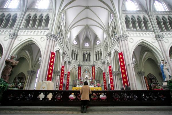 Vatikan ve Çin anlaştı