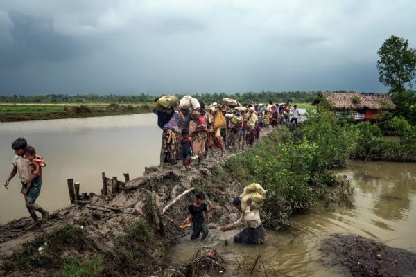 Burma Genelkurmay Başkanı Rohingya Soykırımını reddetti