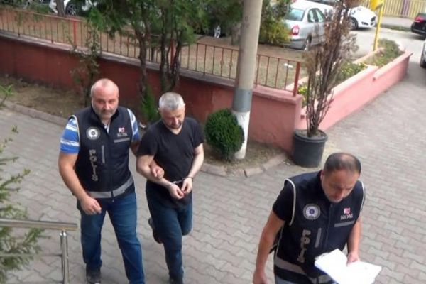 FETÖ şüphelisi, yurtdışına çıkmak üzereyken yakalandı