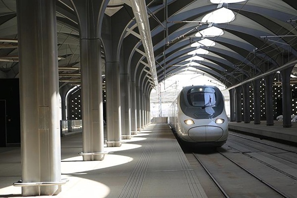 Mekke-Medine hızlı tren hattı açıldı