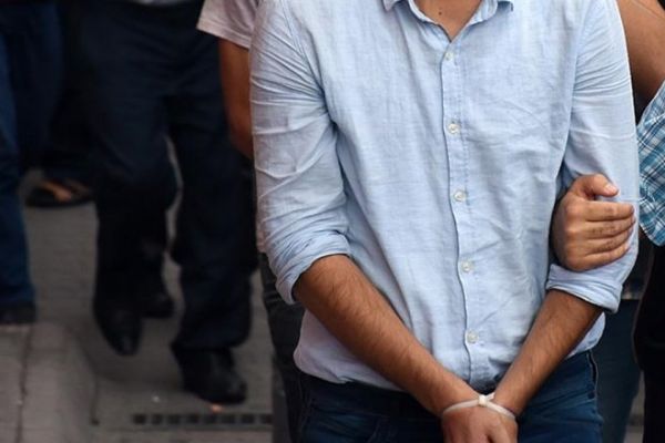 FETÖ'cü askerlere operasyon yapıldı