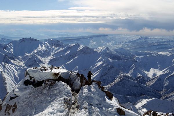 TSK'dan 3 bin metrede terör operasyonu