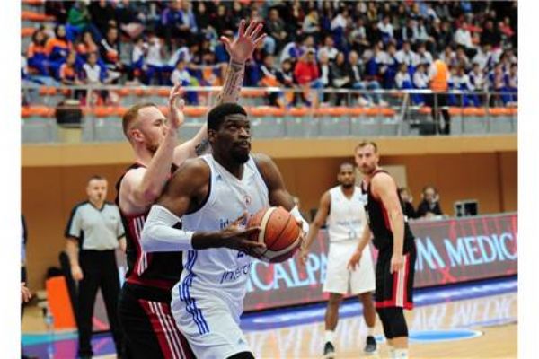 İstanbul BB, Avrupa'da turladı