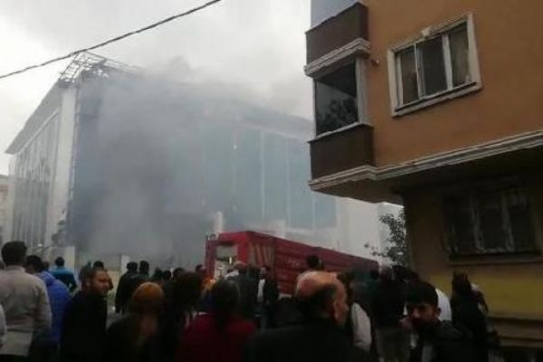 İstanbul'da huzurevinde yangın