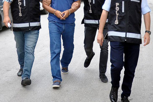 İstanbul'daki ByLock soruşturmasında 15 tutuklama