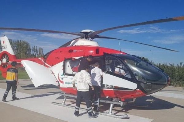 Ambulans helikopter, durumu kötüleşen Havvanur'u Niğde'den Ankara'ya götürdü