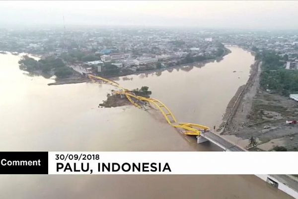 Endonezya’daki tsunaminin havadan görüntüsü