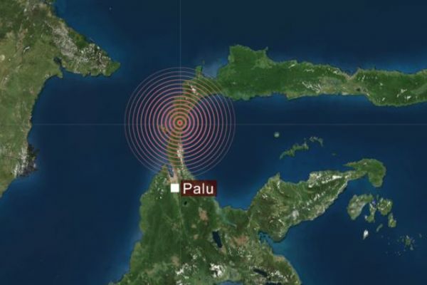 Endonezya'daki depremde ölü sayısı 1200'ü aştı
