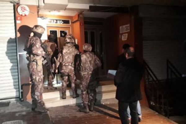 Döviz aklama operasyonunda, çok sayıda kişi gözaltına alındı
