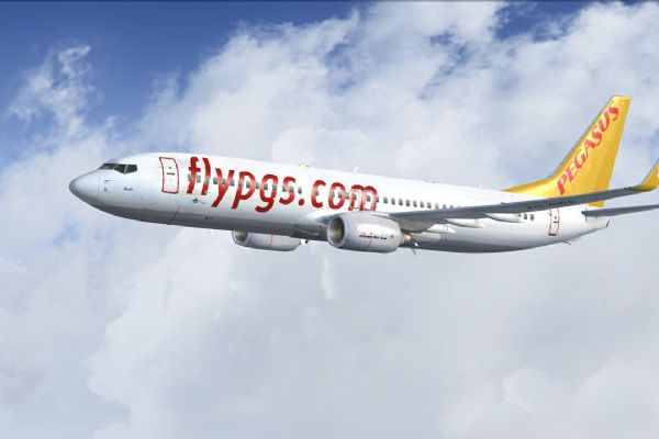 Pegasus Havayolları,’ Zorunlu inişin sebebi elektronik sigaranın alev almasıdır’
