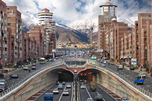 İran'a yatırım yapana 5 yıllık oturum izni