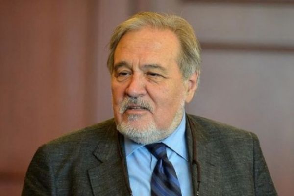 İlber Ortaylı kitaplarını neden Külliye'ye bağışladığını açıkladı