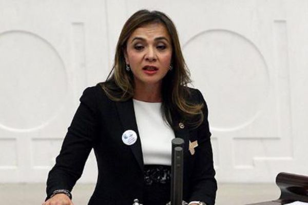 CHP’li Akkuş İlgezdi: 'Elbirliği ile sağlıkta şiddetin önüne geçelim'