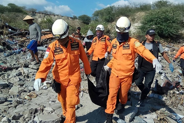 Sulawesi Adası için yardım çağrısı